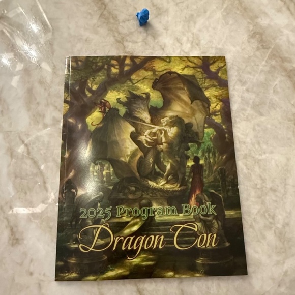 Dragon Con 2025 Atlanta Official Program Guide with Bonus Mini Action Figure NEW - Picture 1 of 7